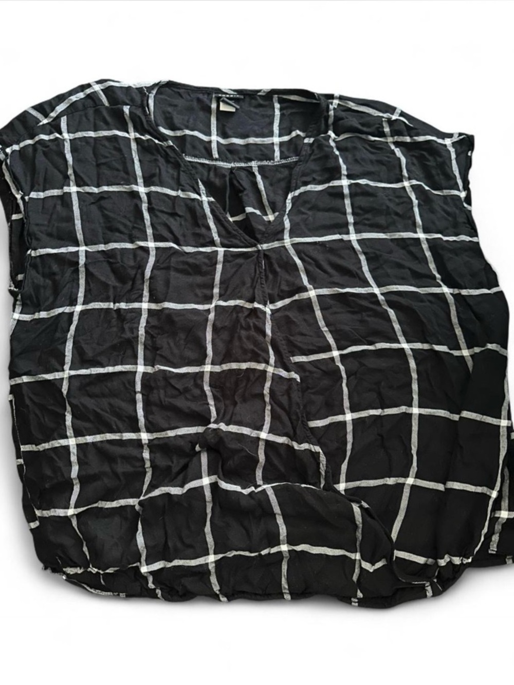 Torrid Black and White Sleeveless Plaid Shirt
